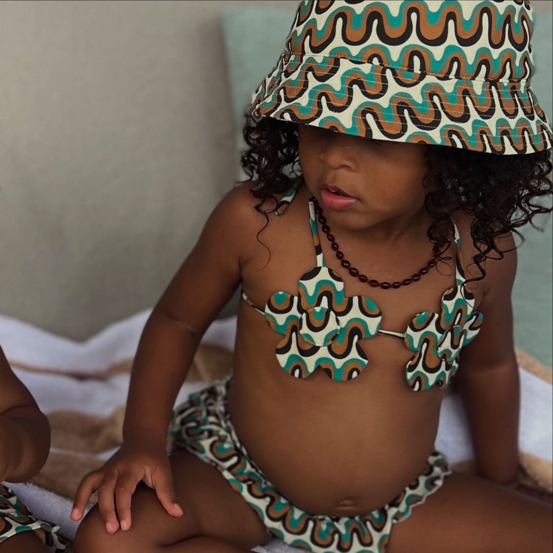 GROOVY MINI FLOWER TOP/BOTTOM