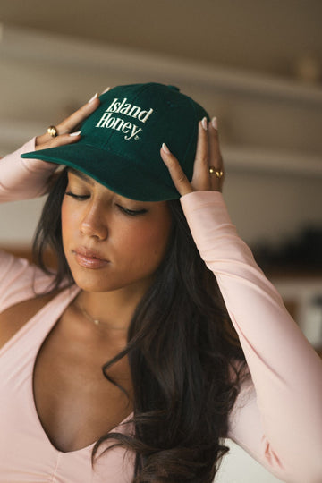 EMBROIDERED ISLAND HONEY HAT